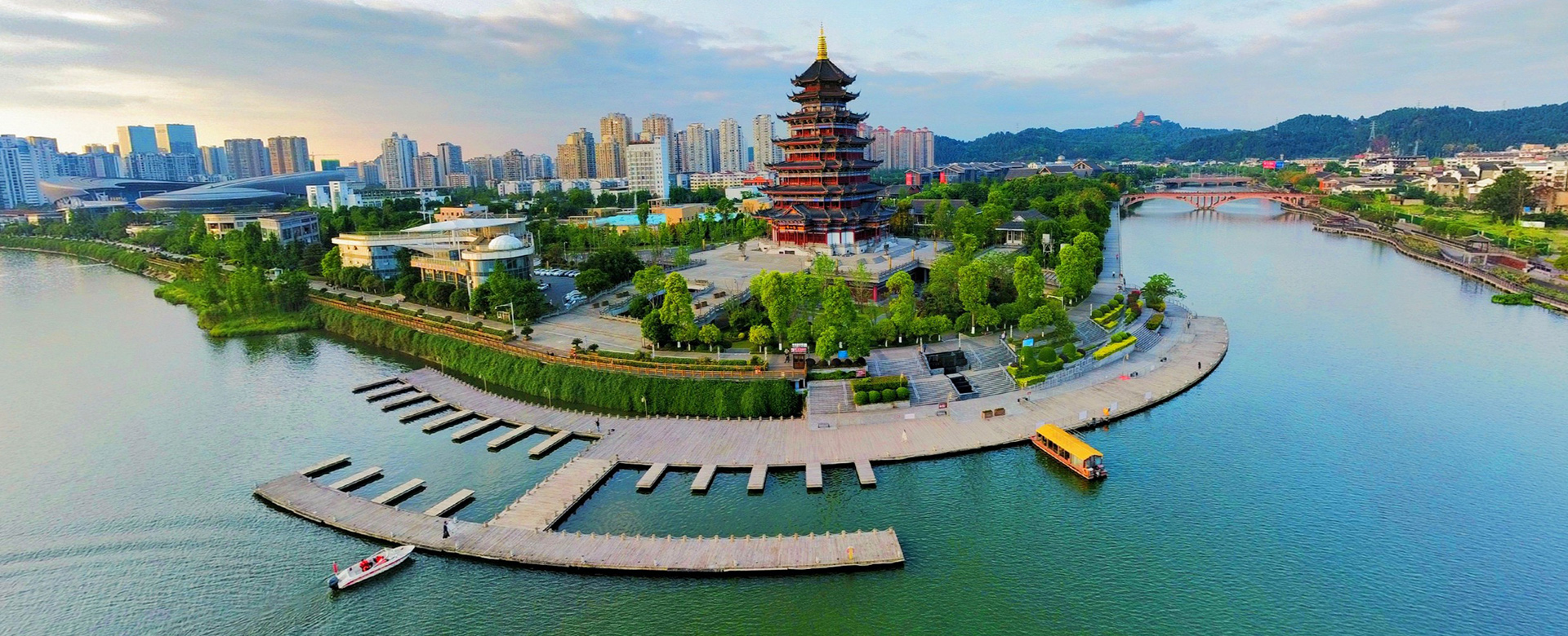 興企愛(ài)崗、志美行厲、建功立業(yè)